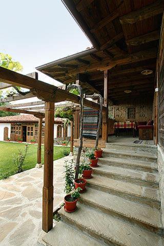 The House With The Vine Guest House 제라브나 외부 사진