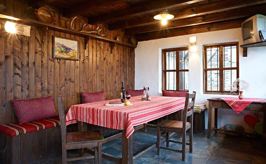 The House With The Vine Guest House 제라브나 외부 사진
