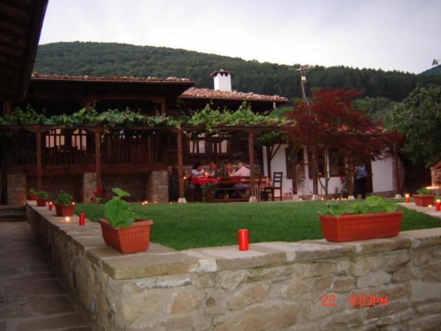 The House With The Vine Guest House 제라브나 외부 사진